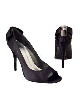 Stuart Weitzman cocktail Black Satin Peep Toe Heels with Bow Rhinestones Sz 8.5M